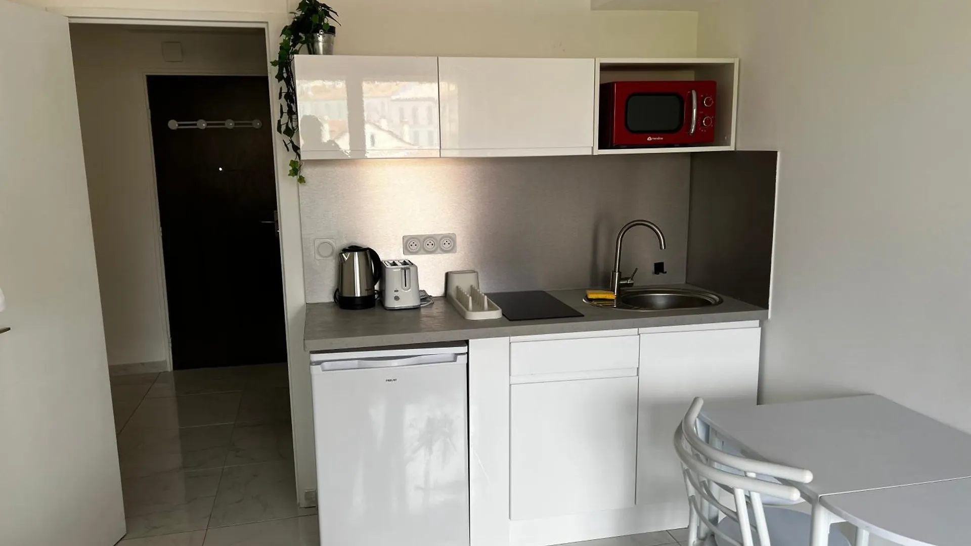 Appartamento Studio Neuf Centre Cannes 500 M Plage Francia